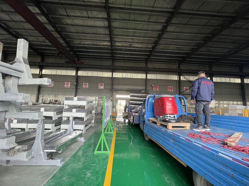 揚州市某糧食機械有限公司選擇了DX2洗地機解決地面清潔問題 揚州市某糧食機械有限公司選擇了DX2洗地機解決地面清潔問題